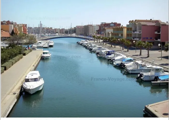 Appartement L D Ange 1 Idealement Situe 37m2 Entre Port Et Village *